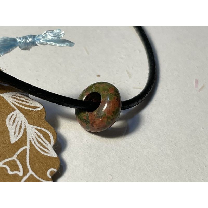 Unakite Ciondolo Perlina con collana in corda intrecciata nera Serenità e Rinnovamento